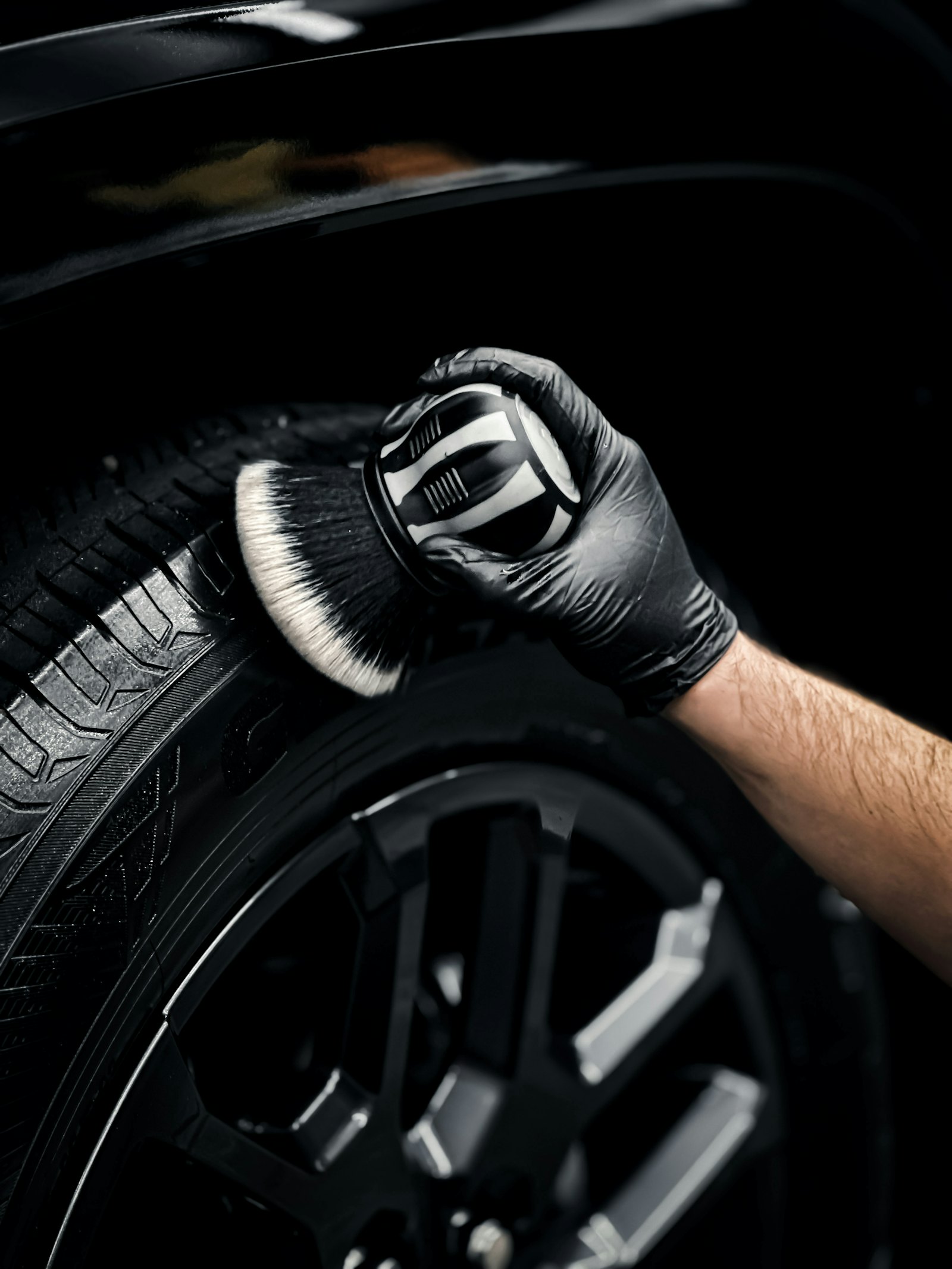 Wheel & tire detail